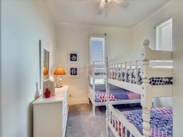 Beachfront Five Bedroom Vacation Rental in St. George Island