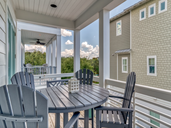 Beautiful 4 Bedroom Vacation Getaway with Gulf Views