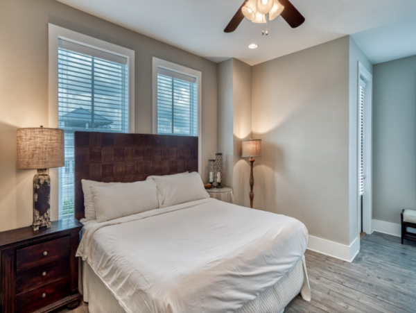 Beautiful 4 Bedroom Vacation Getaway with Gulf Views