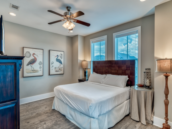 Beautiful 4 Bedroom Vacation Getaway with Gulf Views