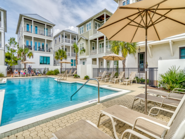 Beautiful 4 Bedroom Vacation Getaway with Gulf Views