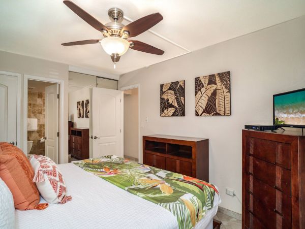 Wailea One Bedroom Walk to the Beach Vacation Rental