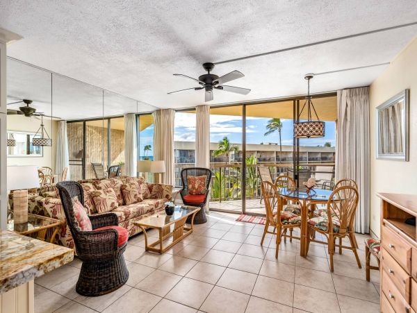 Kihei Oceanfront One Bedroom Rental Condo