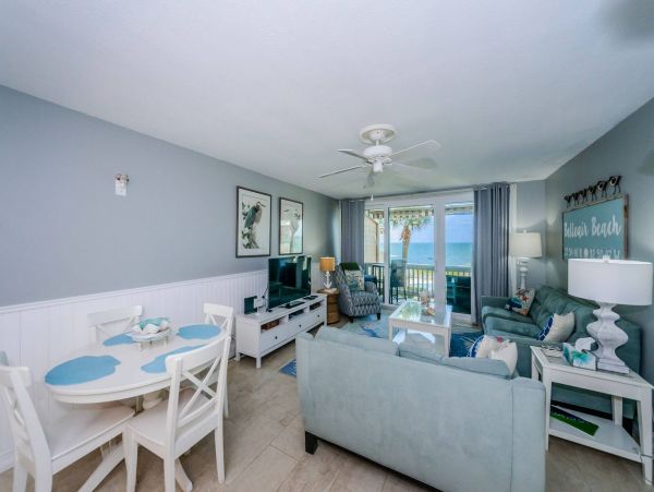 Belleair Beach Condo with 2 Bedrooms