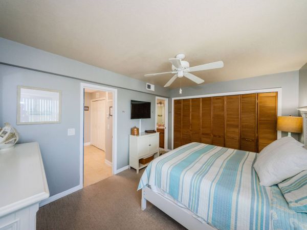 Belleair Beach Condo with 2 Bedrooms