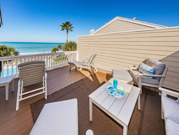 Belleair Beach Condo with 2 Bedrooms