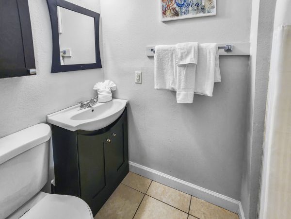 Two Bedroom Vacation Rental Two Minutes from the Beach