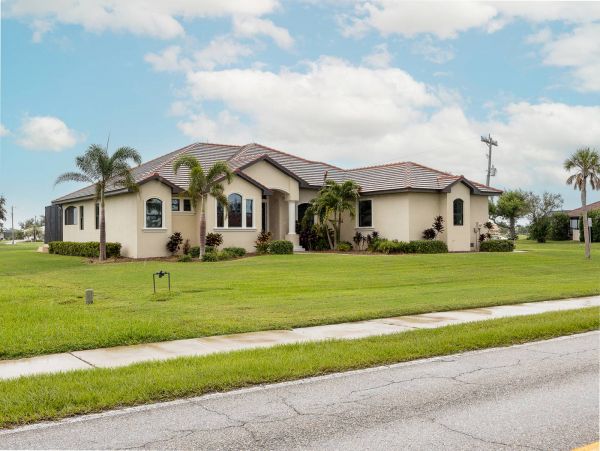 Manasota key Home with 3 Bedrooms
