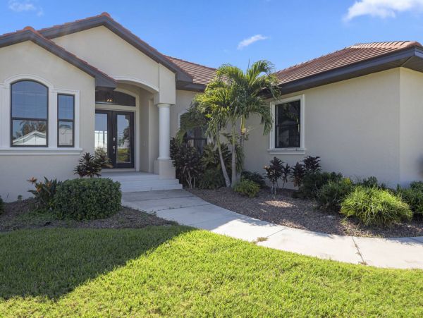 Manasota key Home with 3 Bedrooms