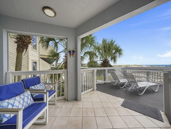 Gulf Views Destin Vacation Home Three Bedroom