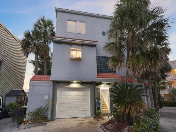 Gulf Views Destin Vacation Home Three Bedroom