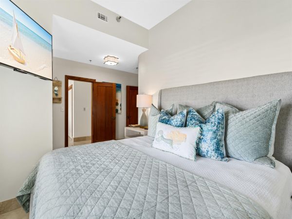 Beachfront Penthouse with Amazing Views in Destin