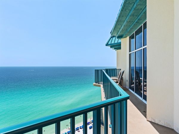 Beachfront Penthouse with Amazing Views in Destin