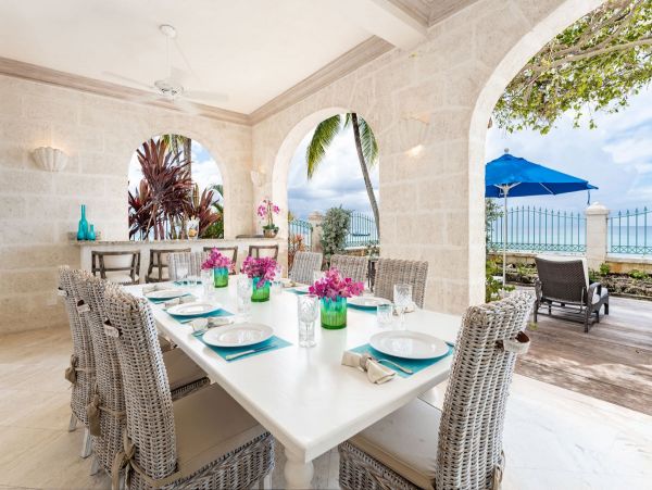 Classical Villa with 4 Bedrooms and Amazing Views