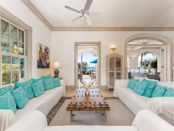 Classical Villa with 4 Bedrooms and Amazing Views
