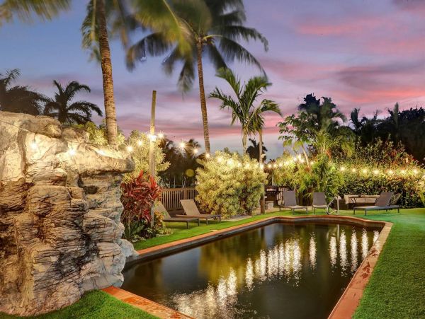 Perfect Getaway with 3 Bedrooms & Pool in Hollywood, FL