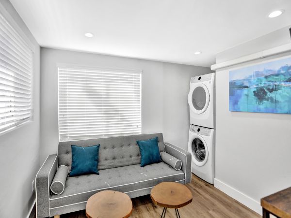 Perfect Getaway with 3 Bedrooms & Pool in Hollywood, FL