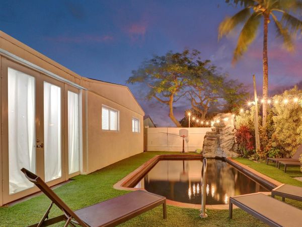 Perfect Getaway with 3 Bedrooms & Pool in Hollywood, FL
