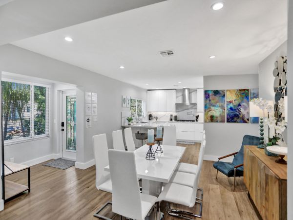 Perfect Getaway with 3 Bedrooms & Pool in Hollywood, FL