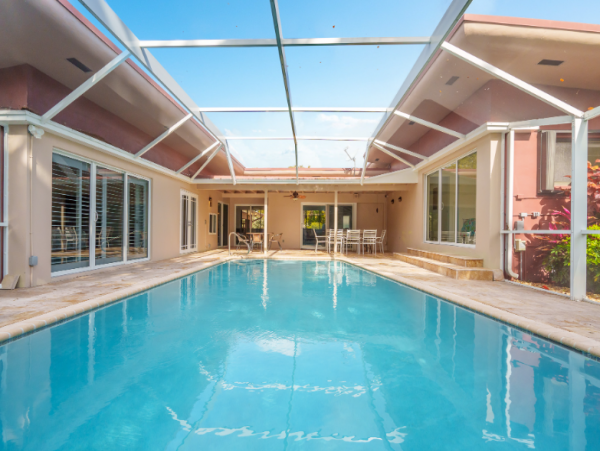 Hollywood Home with 4 Bedrooms
