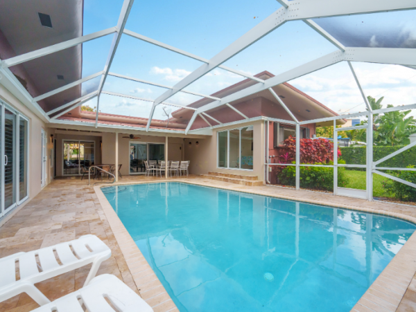 Hollywood Home with 4 Bedrooms