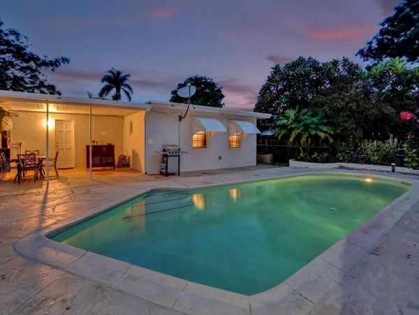 Hollywood Vacation Home