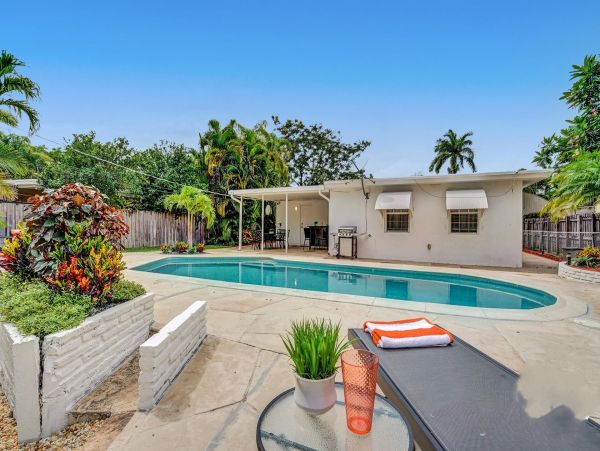 Hollywood Vacation Home