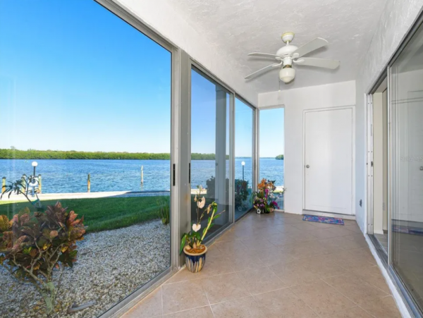 Longboat Key Condo with Bayview and 2 Bedrooms