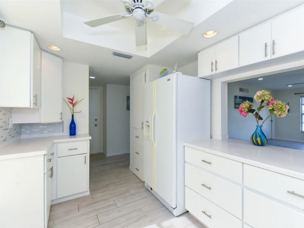 Longboat Key Condo with Bayview and 2 Bedrooms