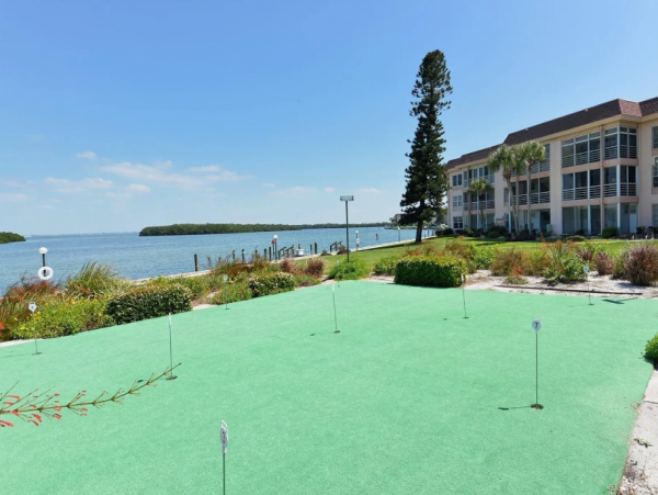 Longboat Key Condo with Bayview and 2 Bedrooms