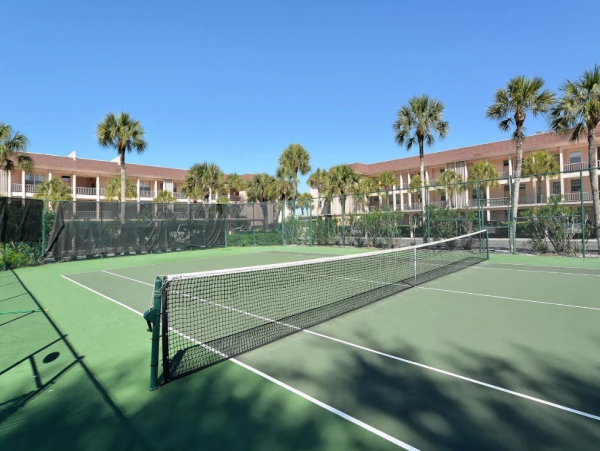 Longboat Key Condo with Bayview and 2 Bedrooms