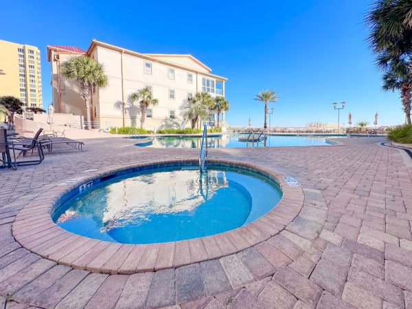 Gorgeous 4 Bedroom Vacation Condo with Full Ocean Views