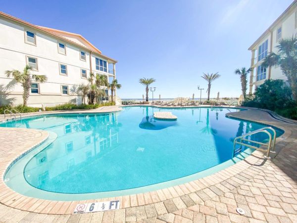 Gorgeous 4 Bedroom Vacation Condo with Full Ocean Views