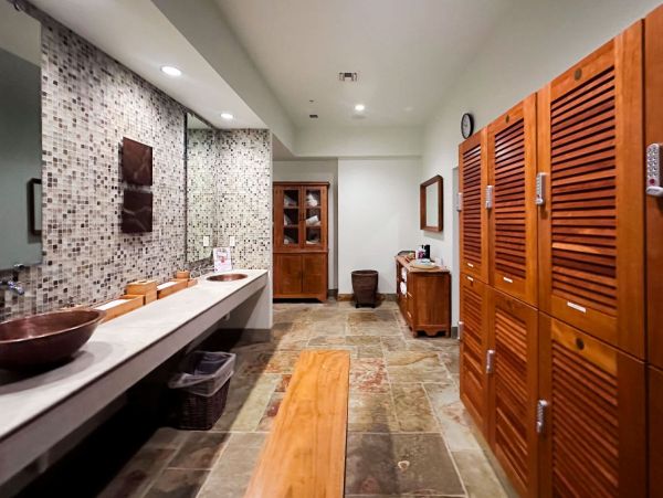 Gorgeous 4 Bedroom Vacation Condo with Full Ocean Views