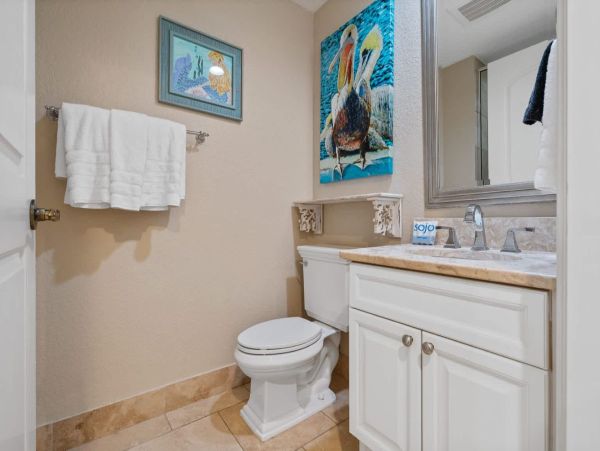 Gorgeous 4 Bedroom Vacation Condo with Full Ocean Views