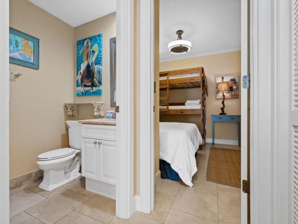 Gorgeous 4 Bedroom Vacation Condo with Full Ocean Views