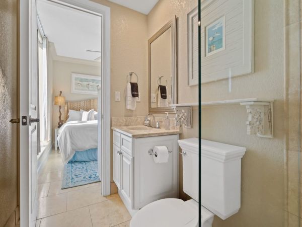 Gorgeous 4 Bedroom Vacation Condo with Full Ocean Views