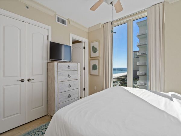 Gorgeous 4 Bedroom Vacation Condo with Full Ocean Views