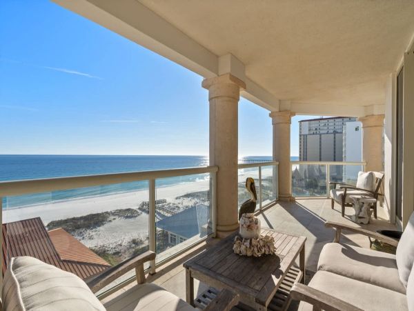 Gorgeous 4 Bedroom Vacation Condo with Full Ocean Views