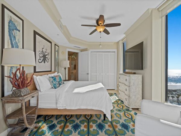 Gorgeous 4 Bedroom Vacation Condo with Full Ocean Views