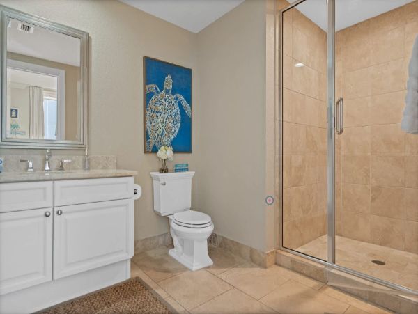 Gorgeous 4 Bedroom Vacation Condo with Full Ocean Views