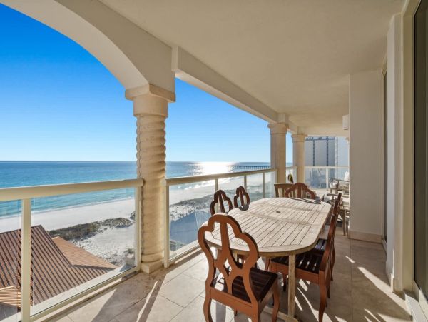 Gorgeous 4 Bedroom Vacation Condo with Full Ocean Views