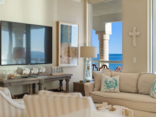 Gorgeous 4 Bedroom Vacation Condo with Full Ocean Views