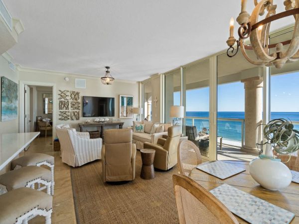 Gorgeous 4 Bedroom Vacation Condo with Full Ocean Views