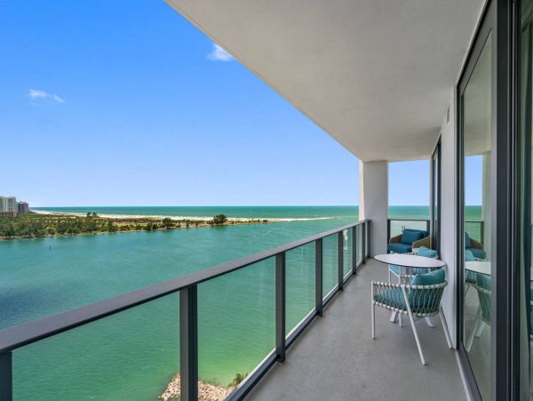 Clearwater Condo with 3 Bedroom & Private Beach