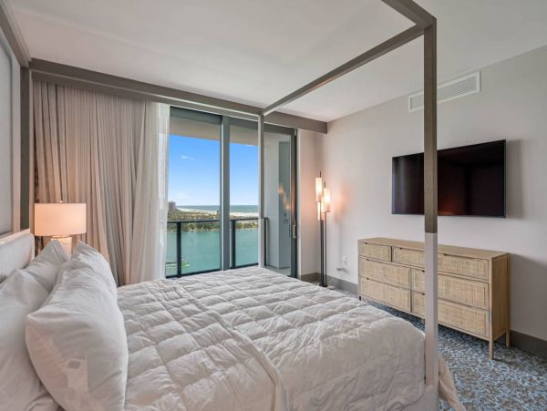 Clearwater Condo with 3 Bedroom & Private Beach