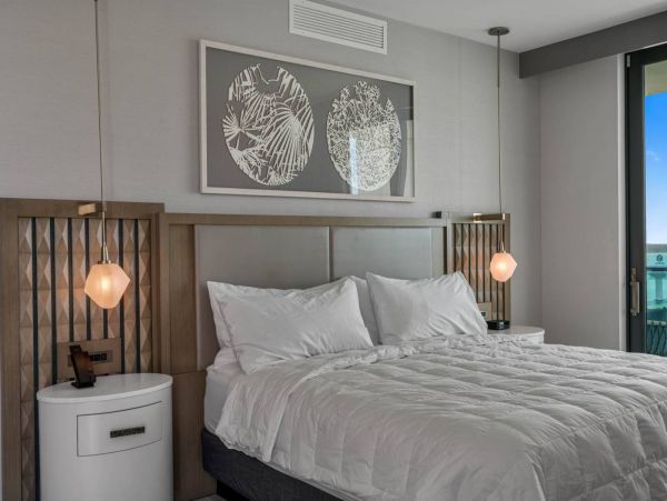 Clearwater Condo with 3 Bedroom & Private Beach