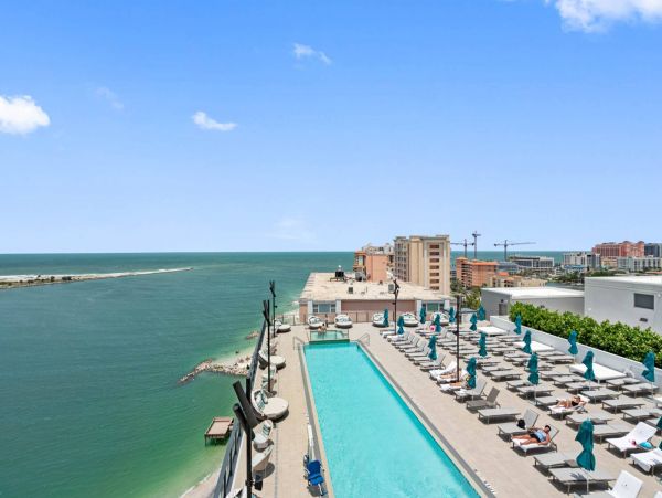 Clearwater Condo with 3 Bedroom & Private Beach