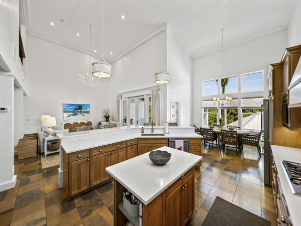 Luxury Boca Grande Vacation Rental with Pool & Hot Tub - Premium Location & Amenities