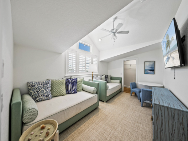 Luxury Boca Grande Vacation Rental with Pool & Hot Tub - Premium Location & Amenities